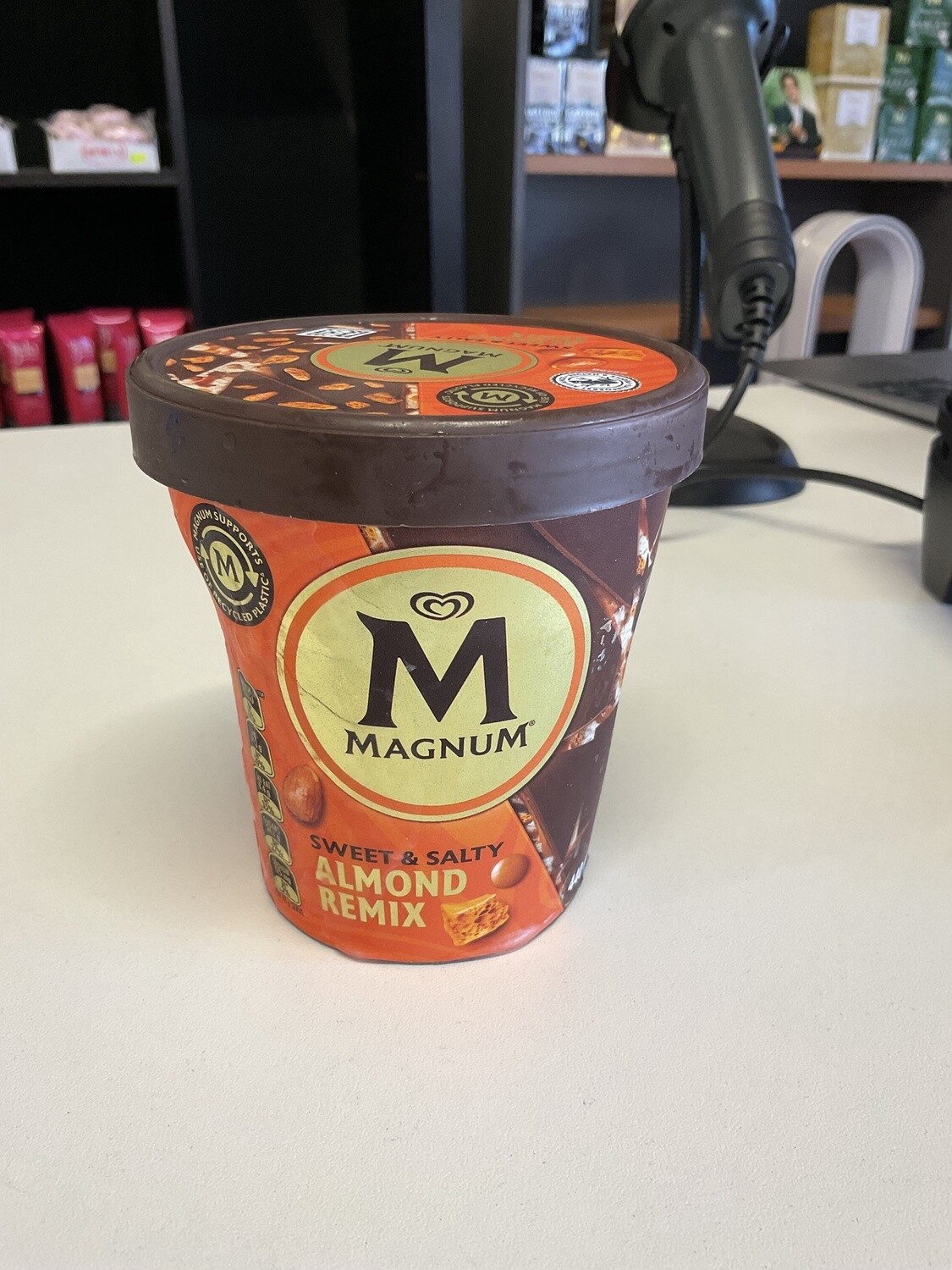 MAGNUM S&amp;S ALMOND REMIX 440ML