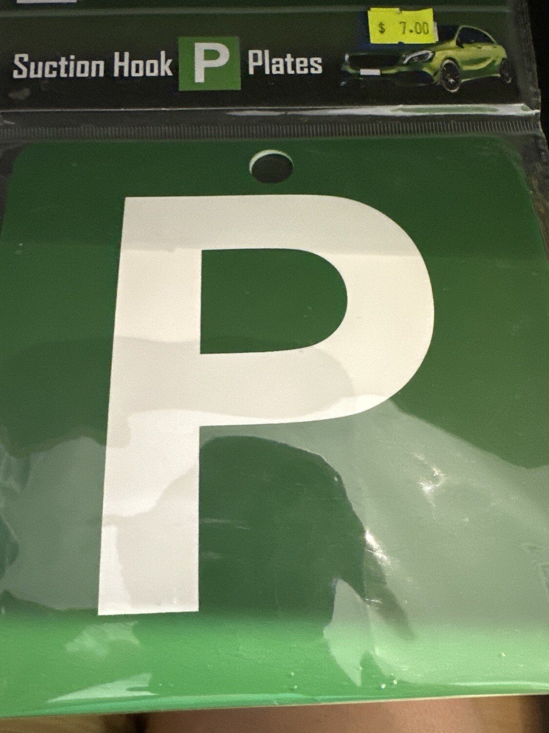 P PLATES W/ SUCTION HOOK (GREEN)