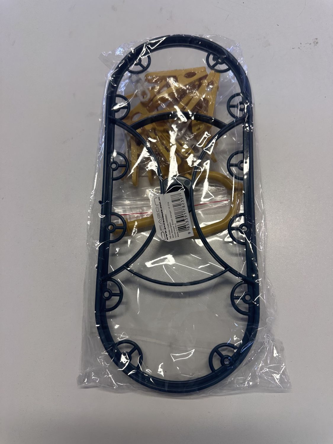 *DRAGON UNDERWEAR SOCKS HANGER 12CLIP