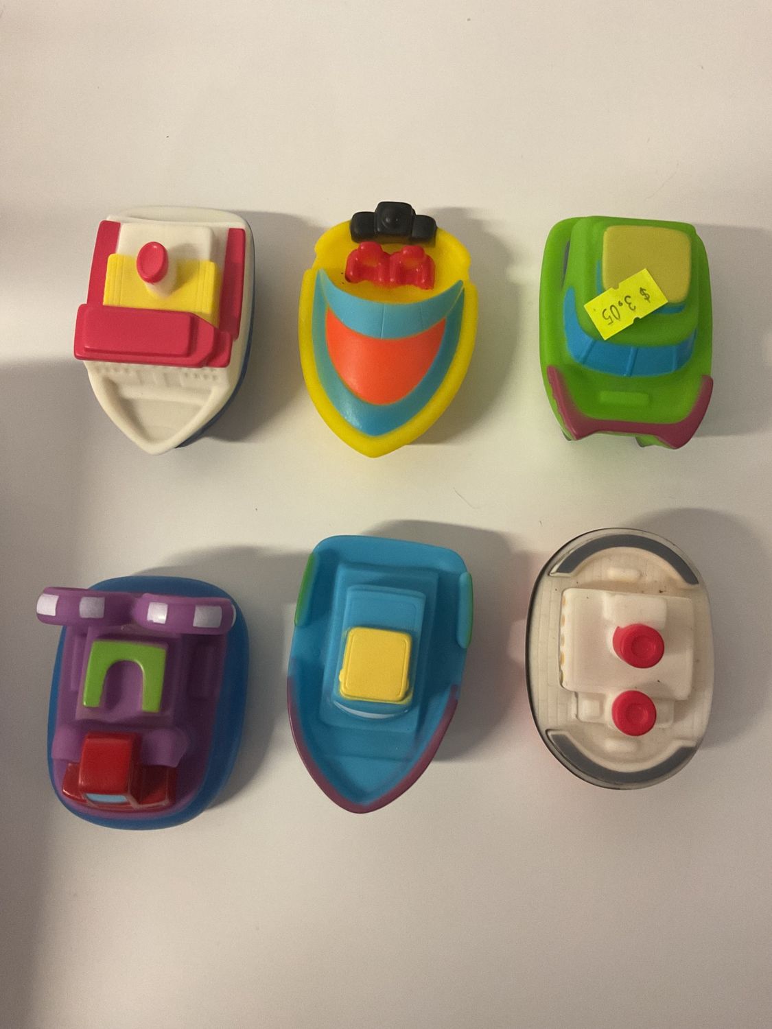 *BATH TOYS SHIP ASS COLOR