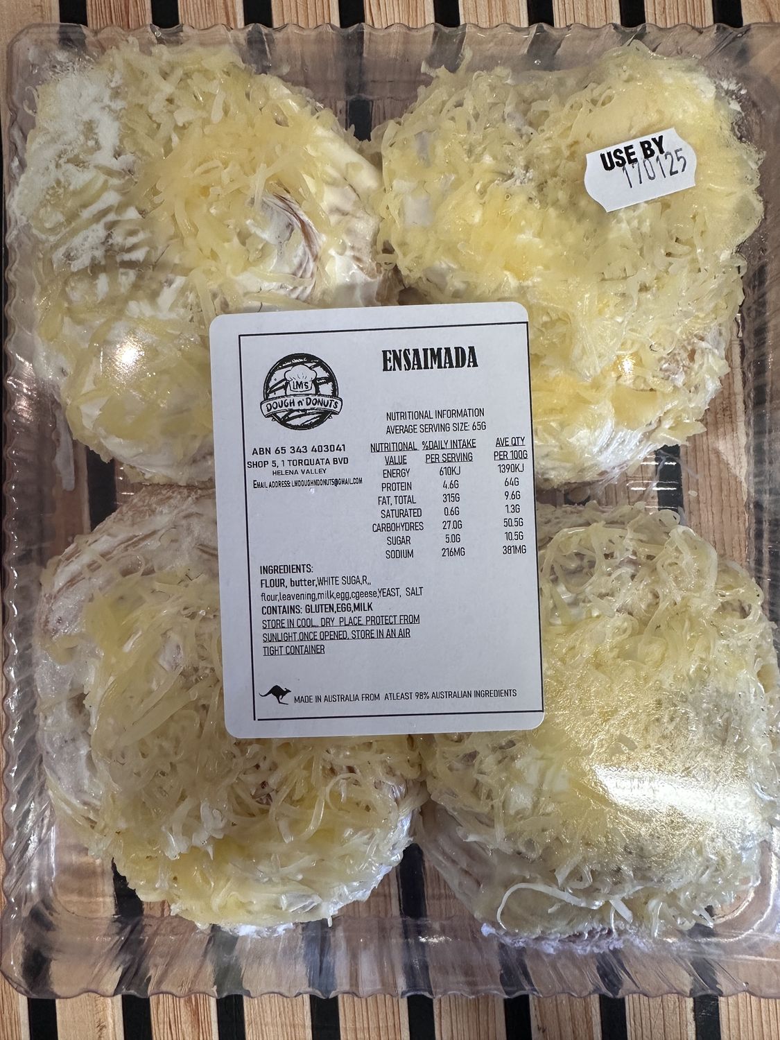 DOUGH N&#39;  DONUTS ENSAYMADA