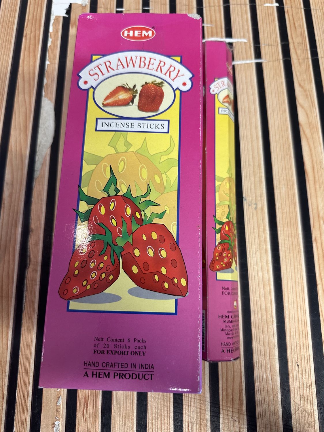 *INCENSE STICKS STRAWBERRY SCENTS  20 STICKS