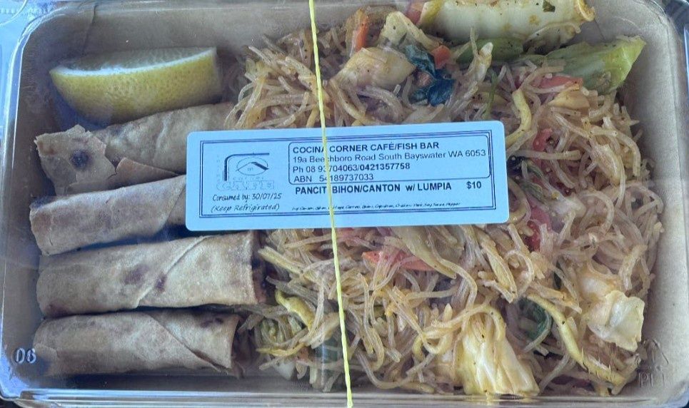 COCINA PANCIT BIHON WITH LUMPIA