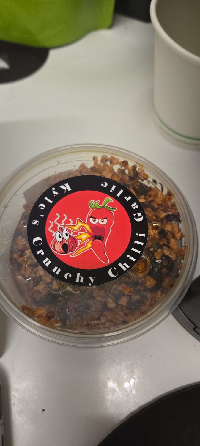 KYLE&#39;S CRUNCHY CHILLI GARLIC OIL XTRA HOT 150G