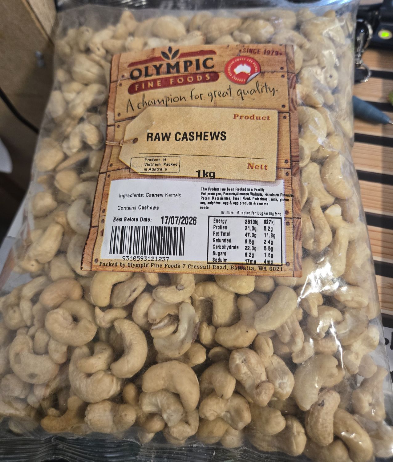 OLYMPIC RAW CSHEWS 1KG