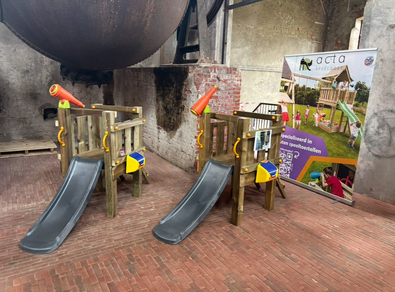 Vakantiemarkt Veendam glijbaan aanbieding!