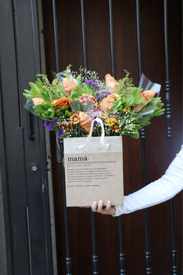 Ramo de flores mamá