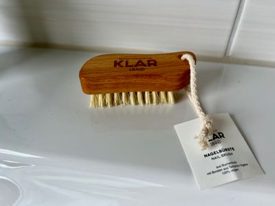 Klar&#39;s Hand- und Nagelbürste