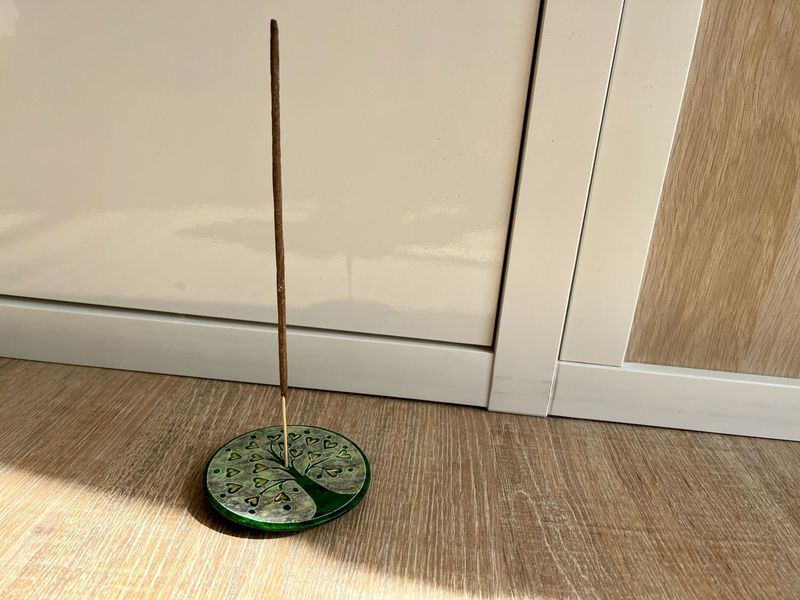 Räucherstäbchenhalter