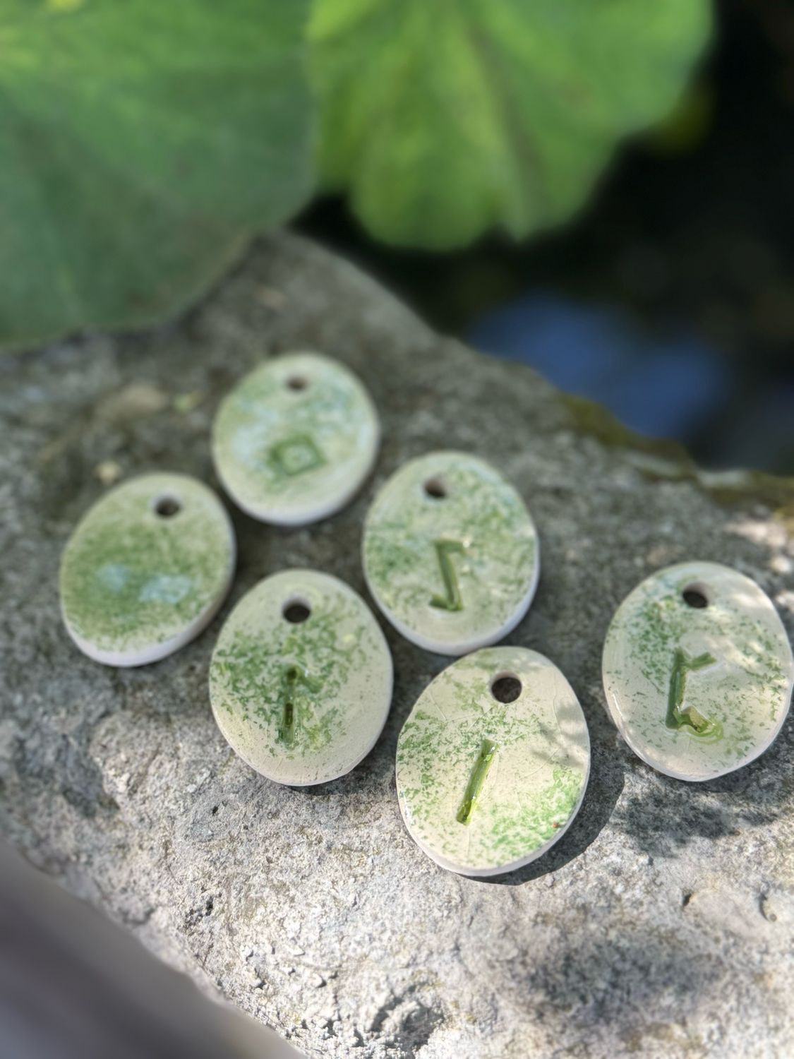 Jeu de runes « forêt moussue »