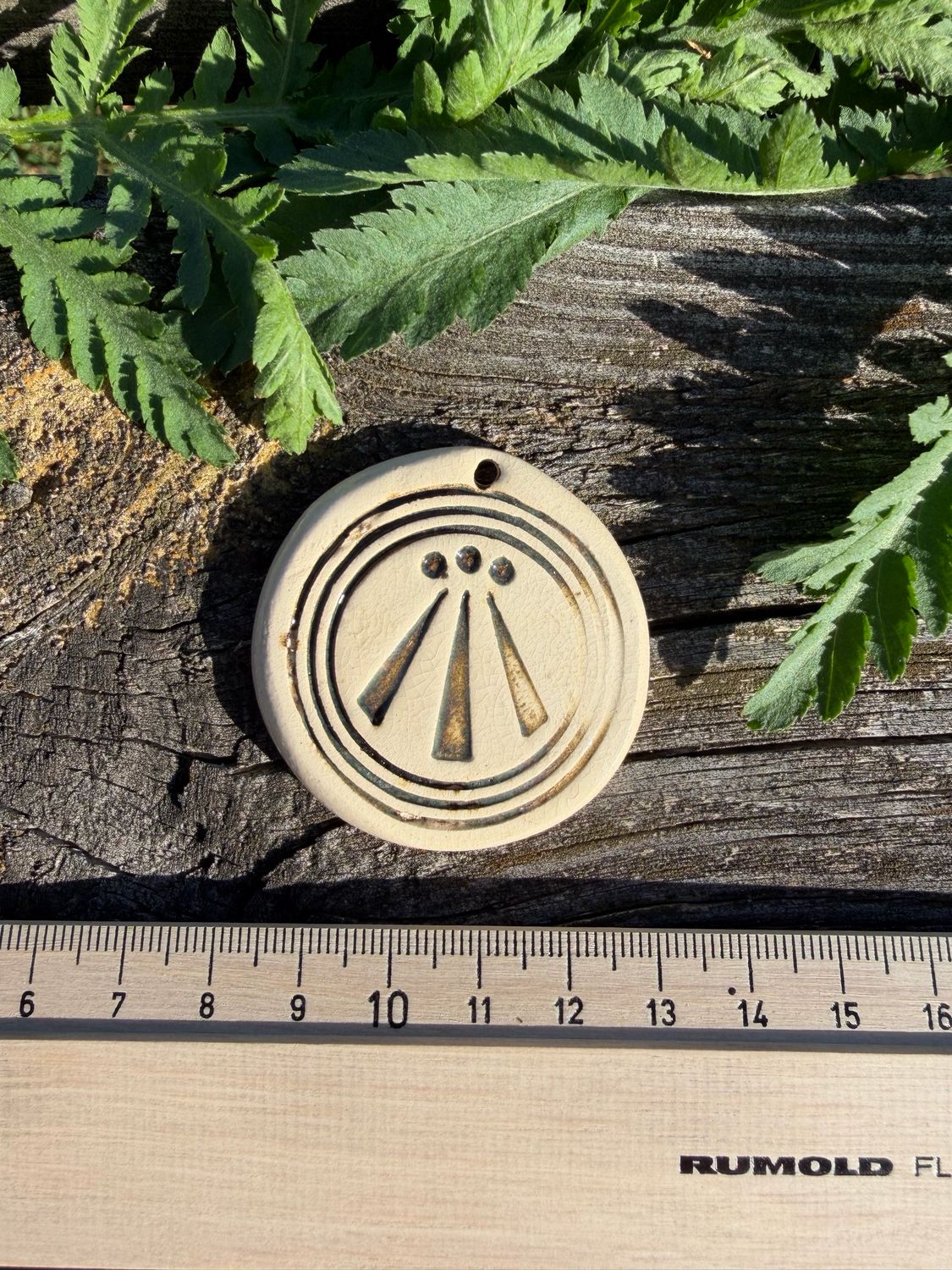 Talisman pendentif Awen réalisé à Alban hefin no53