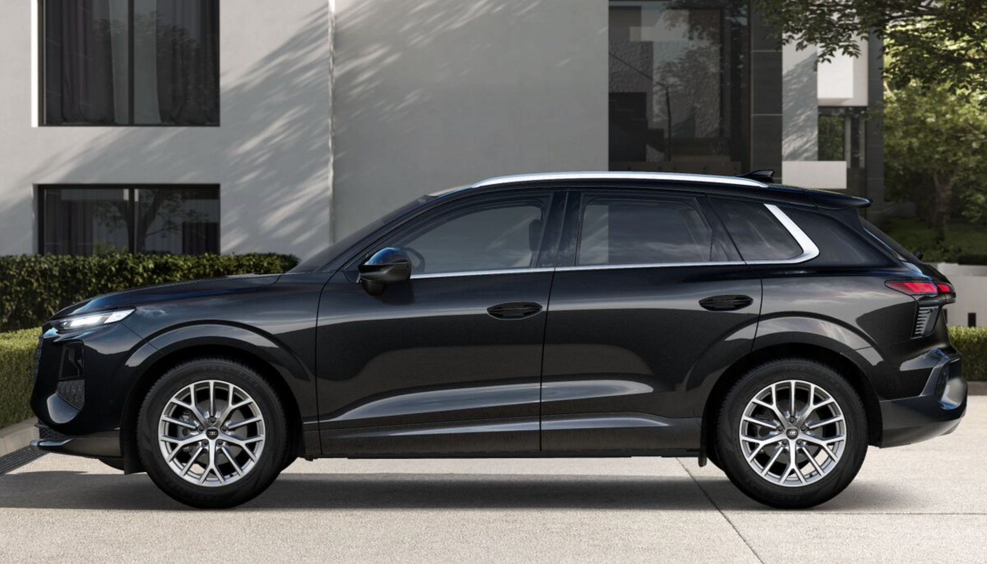 AUDI Q3 TFSI 110kW S tronic Business