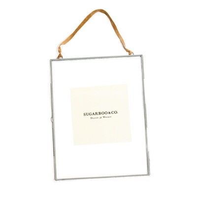 GLASS/METAL HANGING PICTURE FRAME