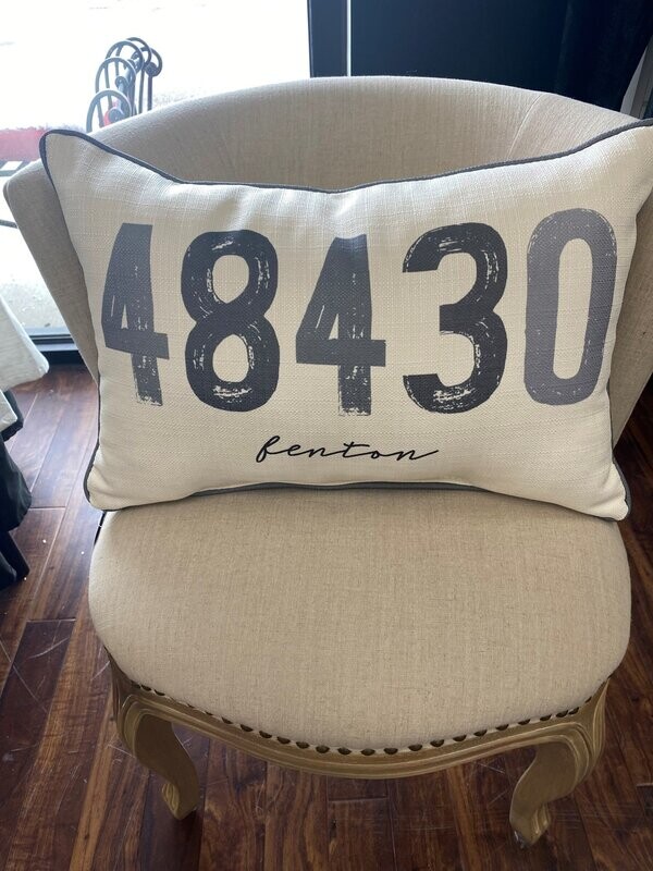 48430 FENTON PILLOW
