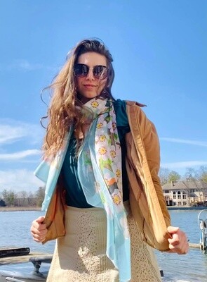 BLOSSOMS &amp; ROBINS SILKY SCARF
