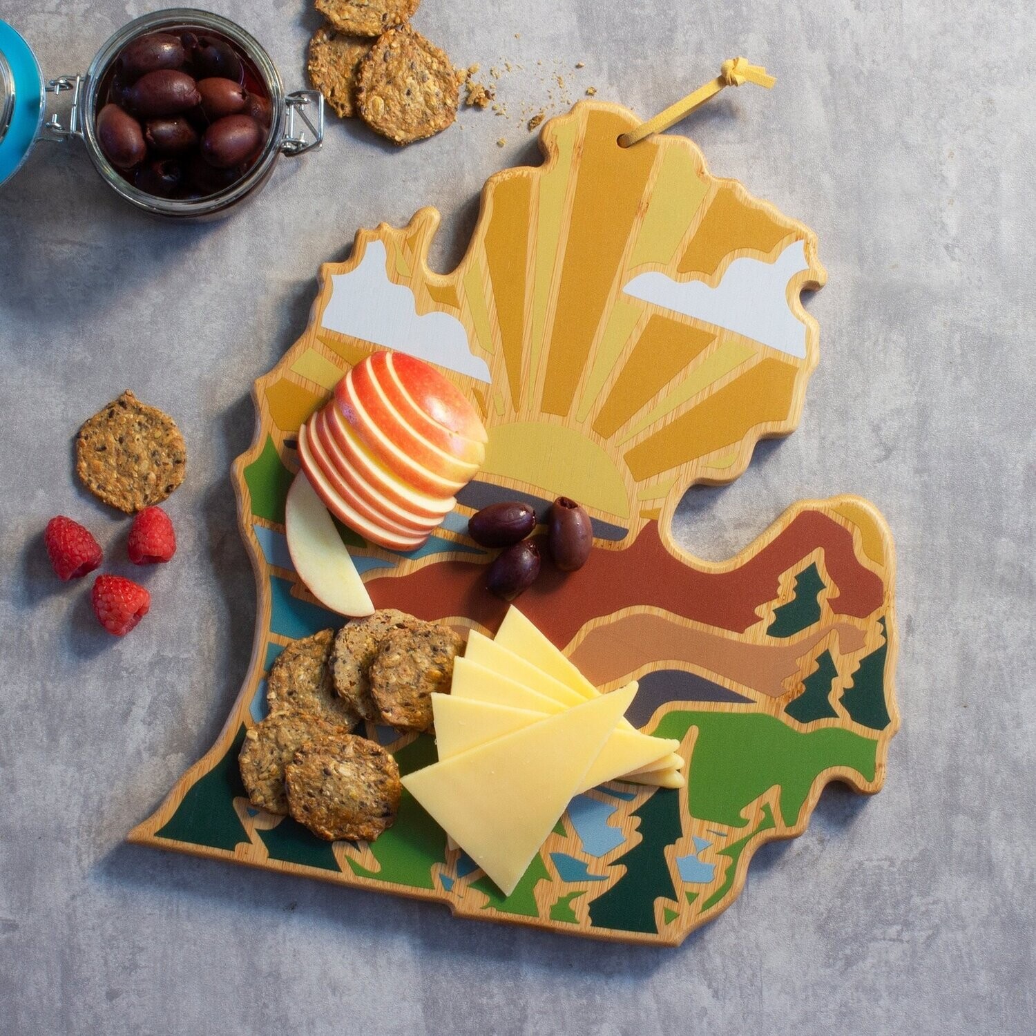 MICHIGAN ARTWORK CUTTING BOARD