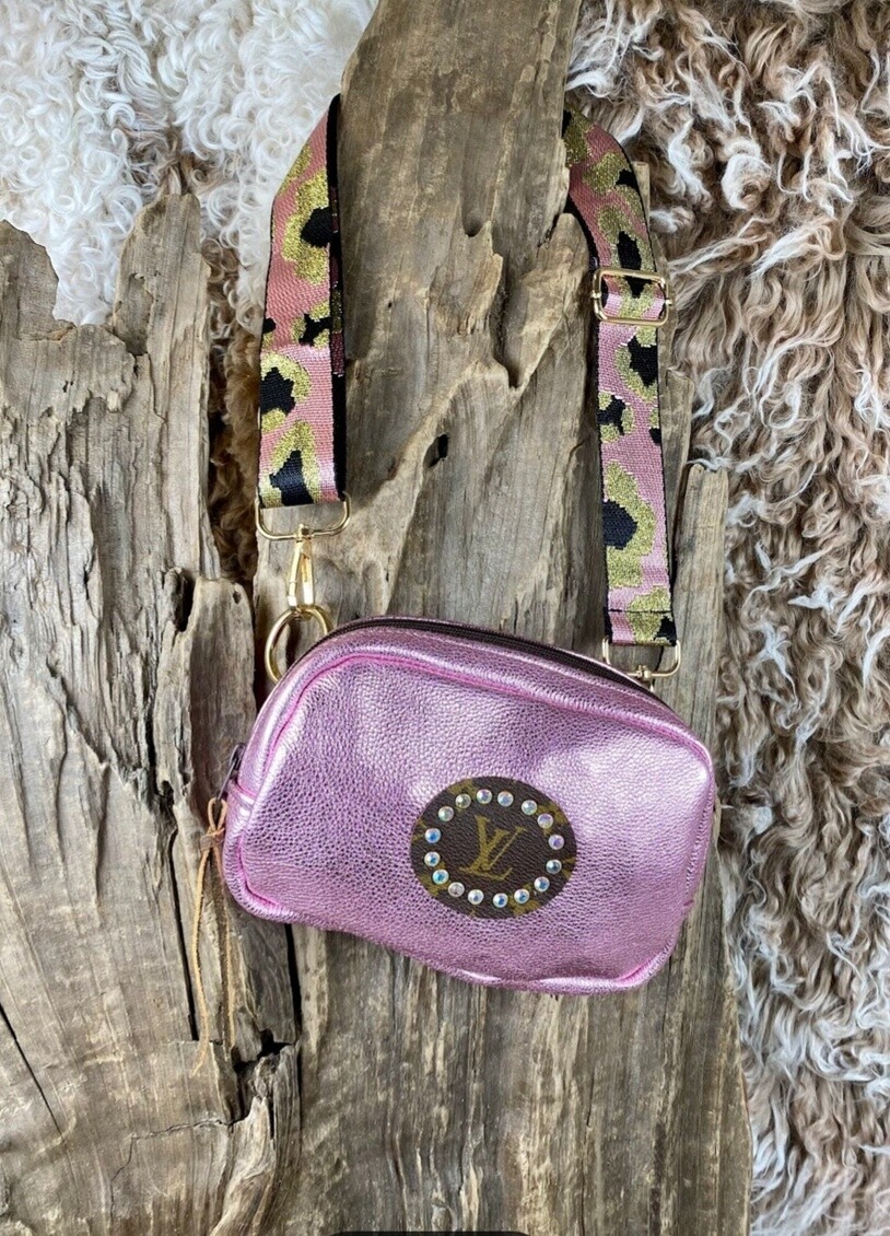 UPCYCLED LV &quot;PAIGE&quot; CROSSBODY - LIGHT SHIMMER PINK