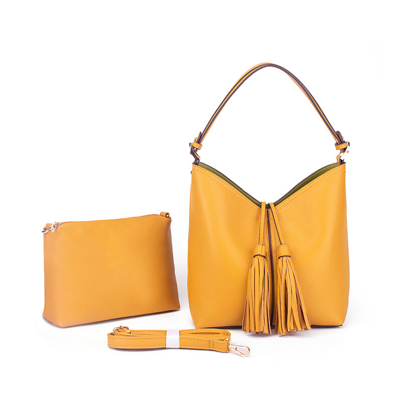 2 IN ONE BUCKET BAG WITH TASSEL, Color: YELLOW