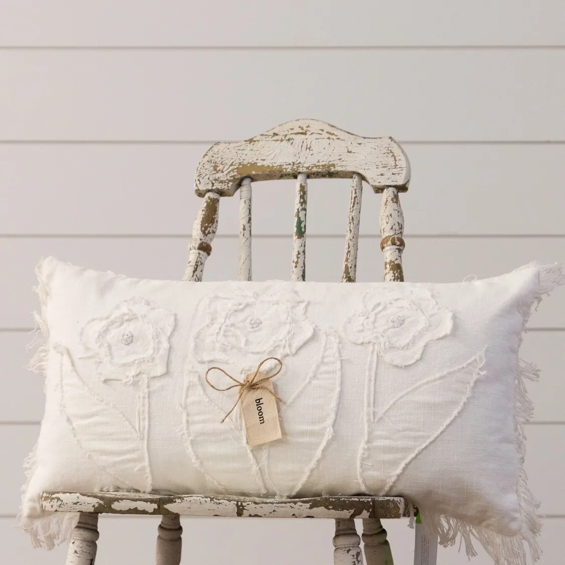 Pillow - Raggedy Flowers With Fabric Tag (PC)