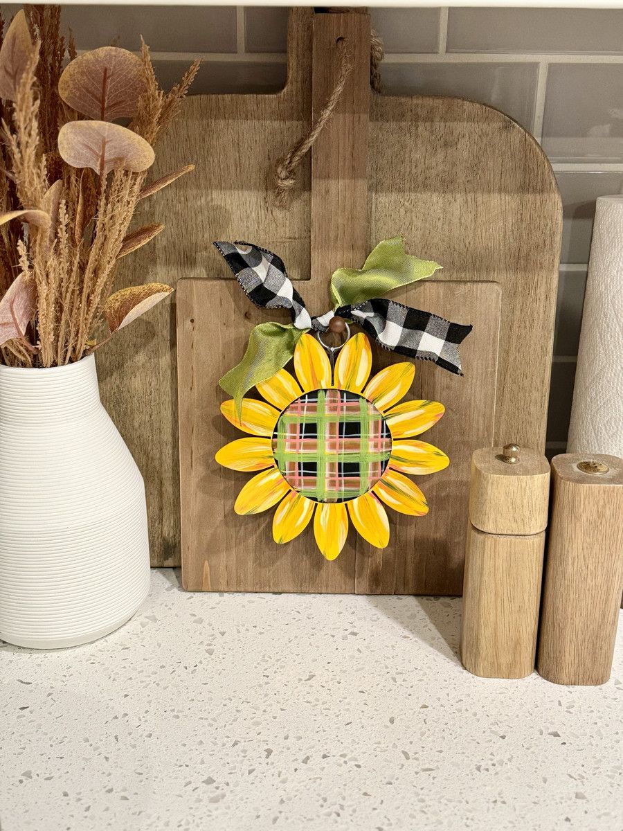 PLAID SUNFLOWER CHARM