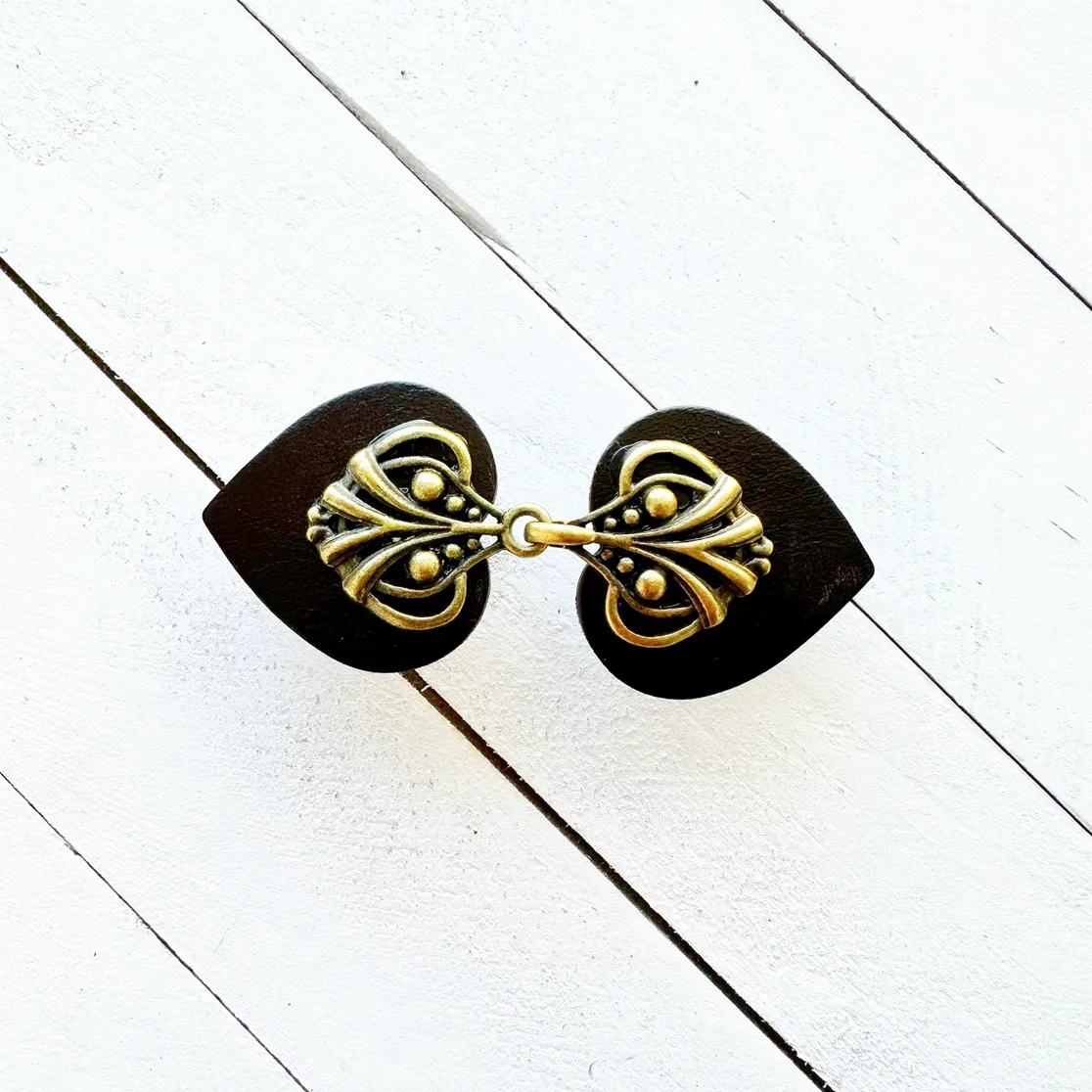 Cinch Clips for Dresses, Shirts, Jackets, Dusters