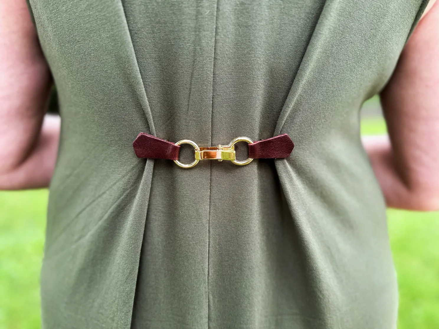 Gold Buckle &amp; Brown Leather Cinch Clip for Dress, Cardigan