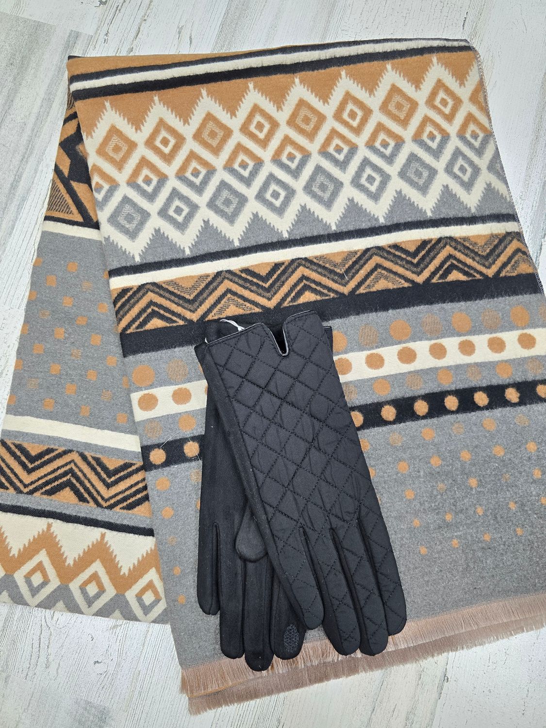 BROWN &amp; BLACK TRIBAL SCARF &amp; GLOVE SET