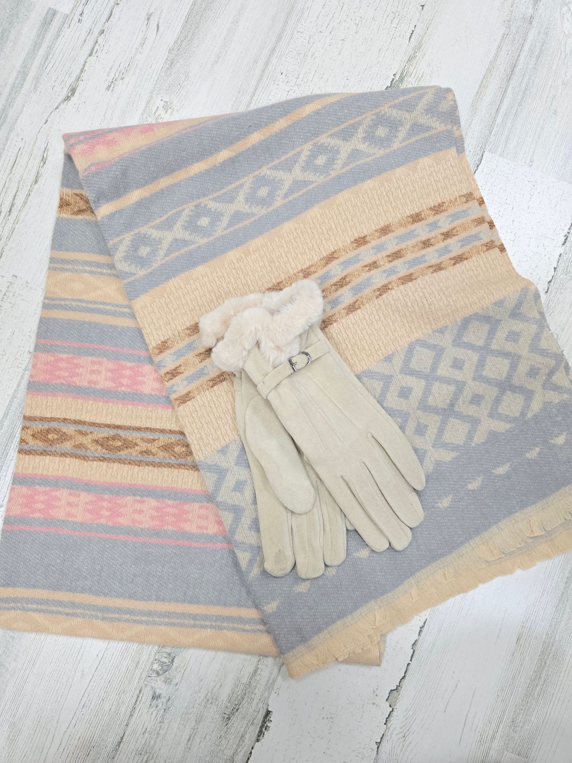 POP OF PINK SCARF &amp; GLOVE SET