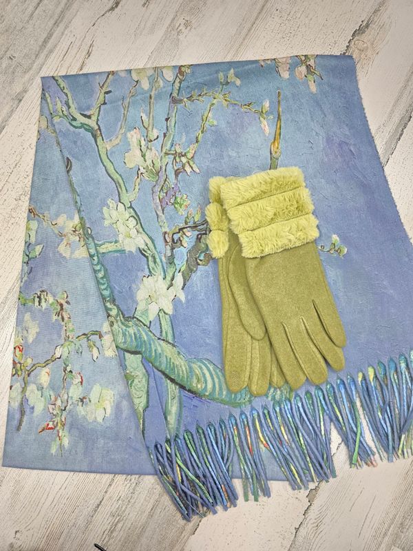 ALMOND BLOSSOMS REVERSIBLE SCARF &amp; GLOVE SET