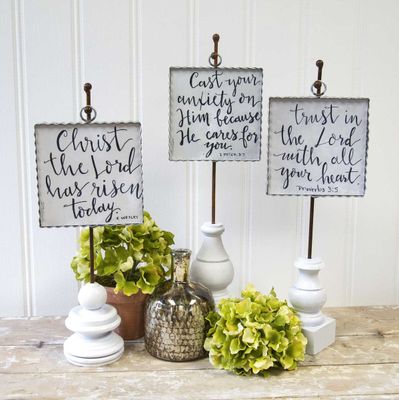 Small Display Poles With Base