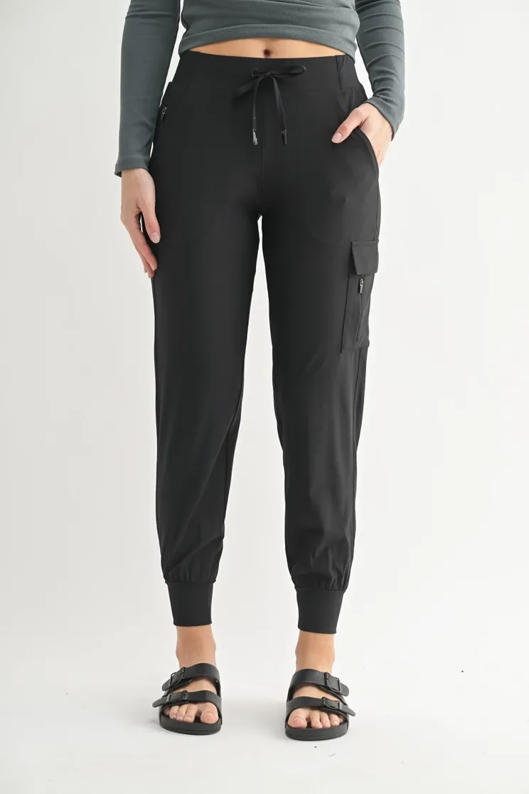 High-Waisted Capri Joggers, Color: BLACK, Size: SMALL