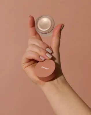 Champagne Cream Highlighter