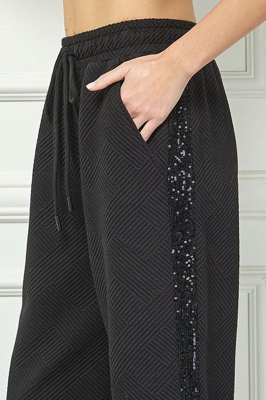Sequin Trim Quilted Cropped Pants