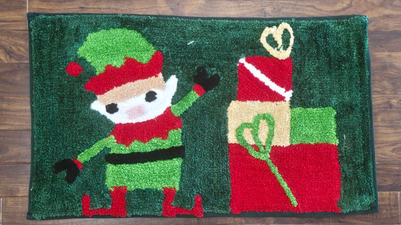 Christmas Market Free Gift with $25 Purchase