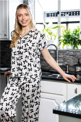 Pajama&#39;s &amp; Free Slippers