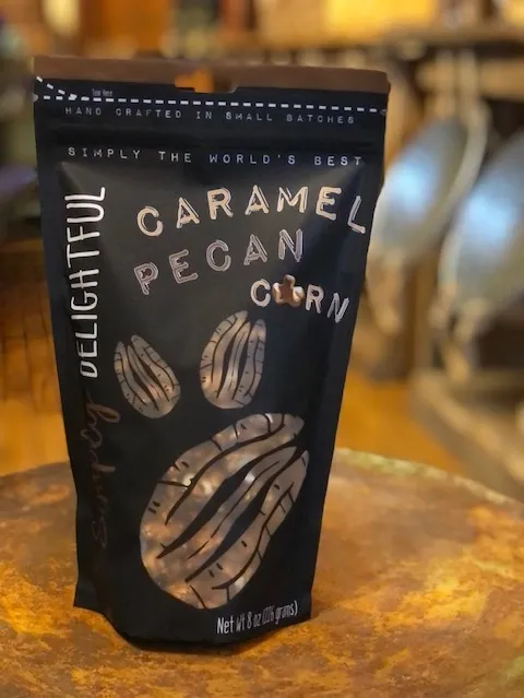 Caramel Pecan Popcorn 8 oz