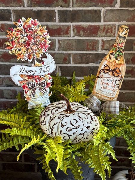 Beck's Happy Fall Tree
