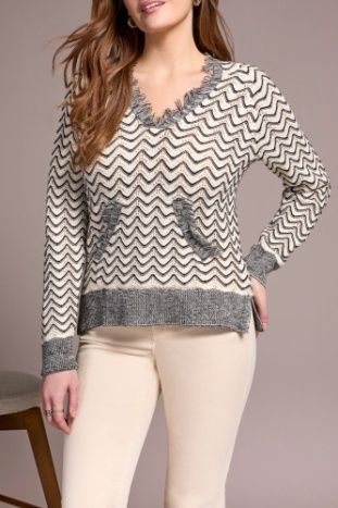 Hooded Sweater w/Fringe