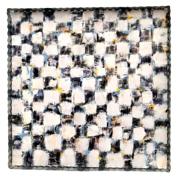 Rozie’s Checked Display Board