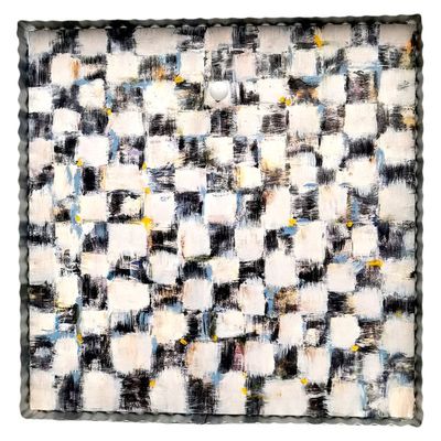 Rozie’s Checked Display Board