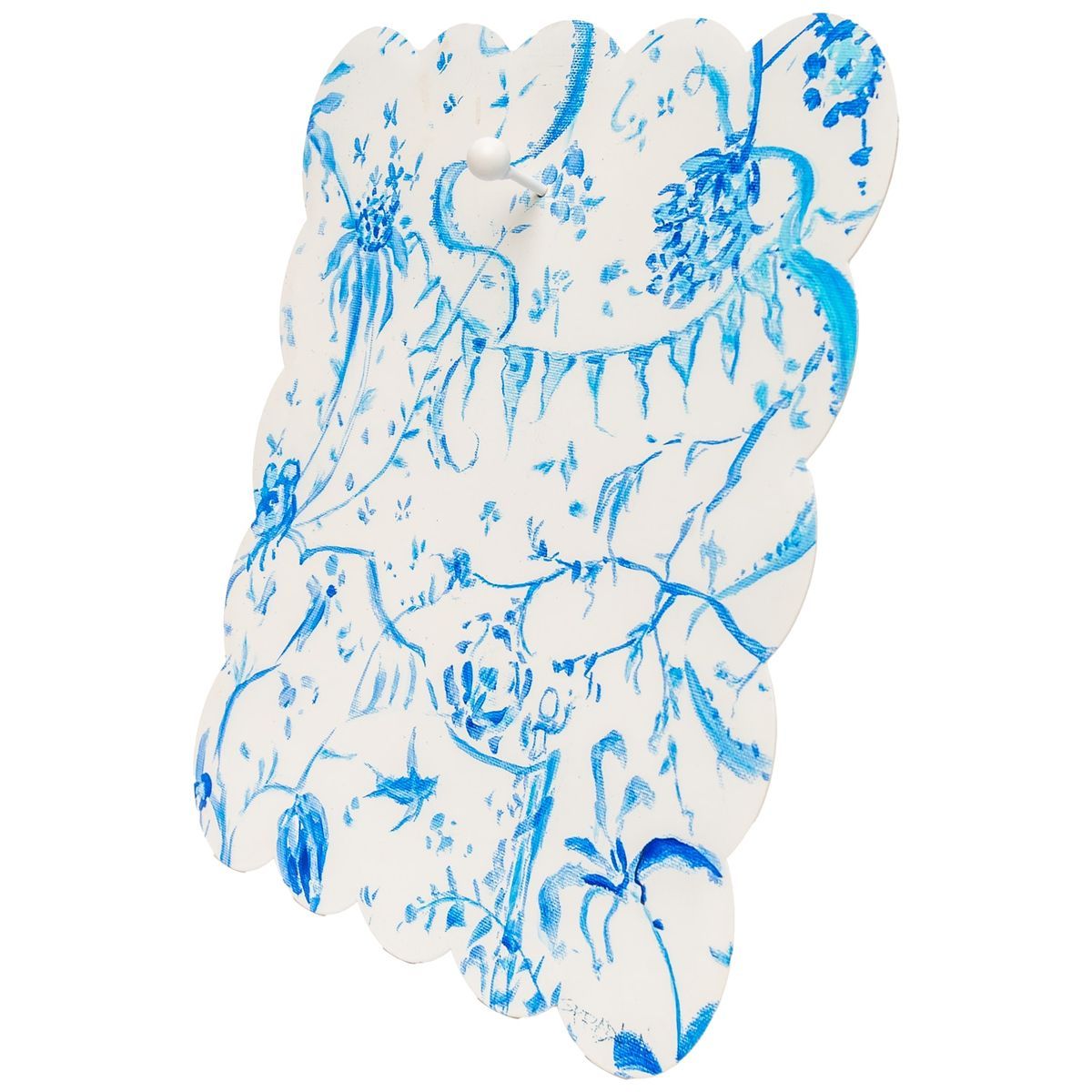 The Round Top Collection Gallery Scallop Blue Chinoiserie Display