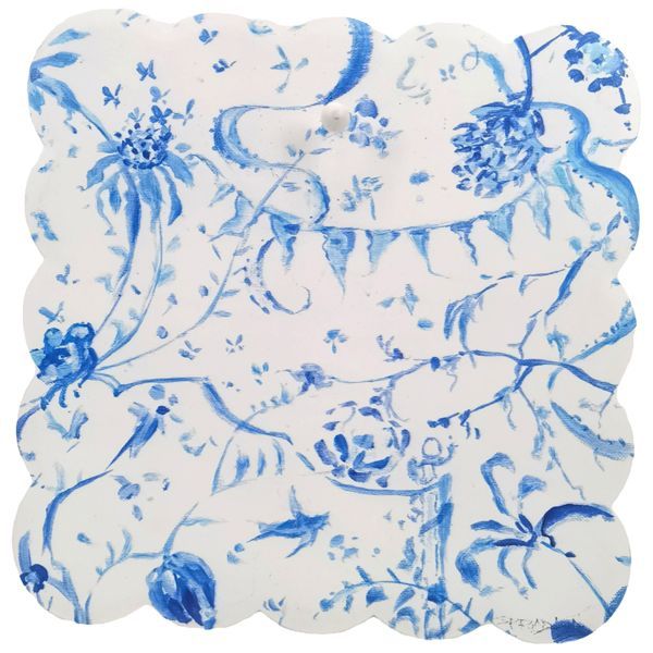 Gallery Scallop Blue Chinoiserie Display Board