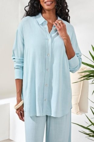 Shirt with Back Placket