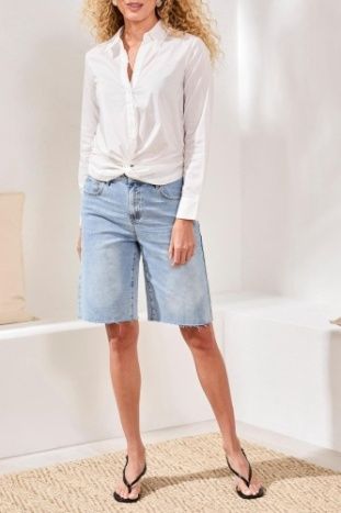 Shirt with Front Knot