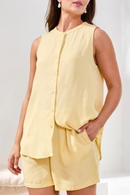 Flowy Sleeveless Blouse