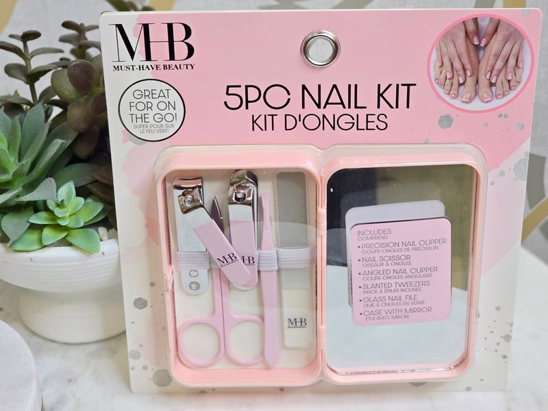 Manicure Set w/Mirror in Magnetic Case-Light Pink