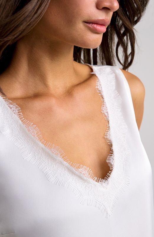 V-Neck Woven Tank w/Lace Trim
