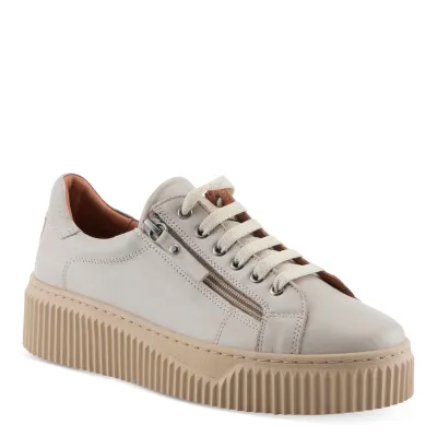 Vibe Sneakers