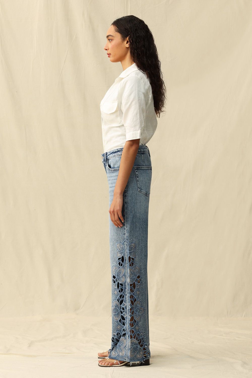Midi Rise Wide Leg Jeans