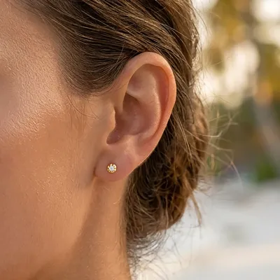 Ala Stud Earrings - Gold